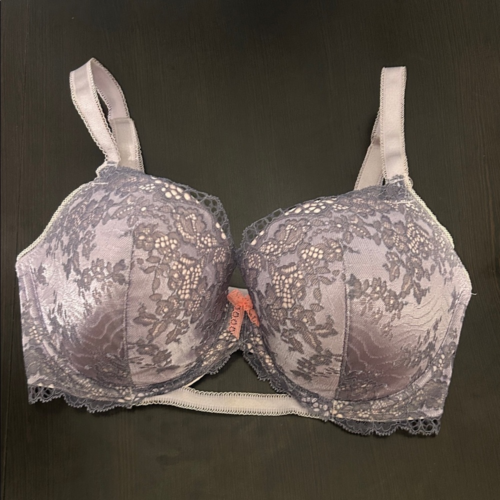 Victoria's Secret Lavender Lace Bra